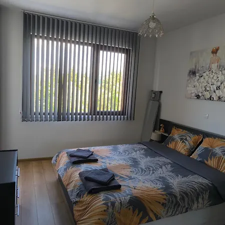 славяна * Velingrad